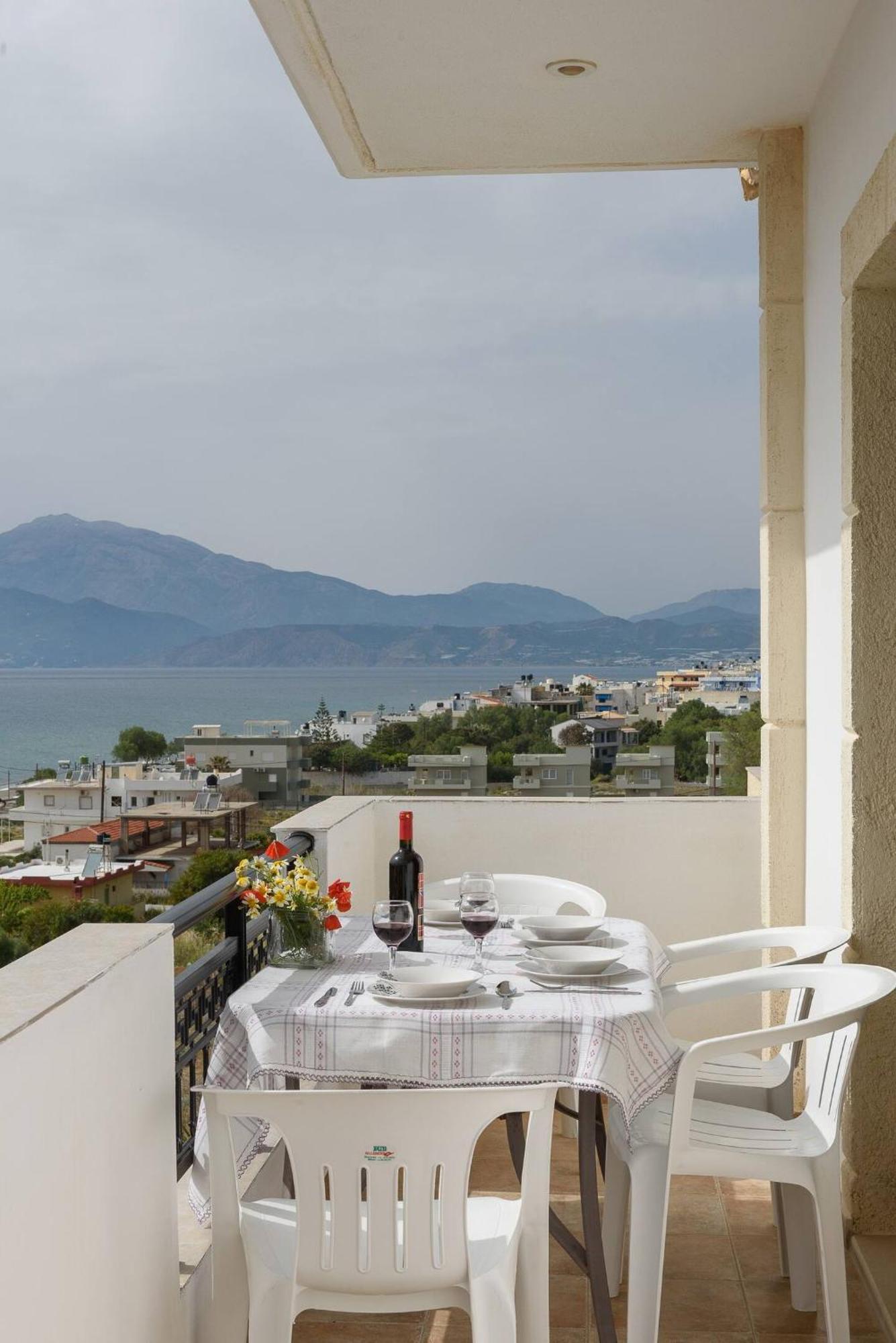 Sofia Apartment, With Sea & Mountain View 卡拉马基 外观 照片