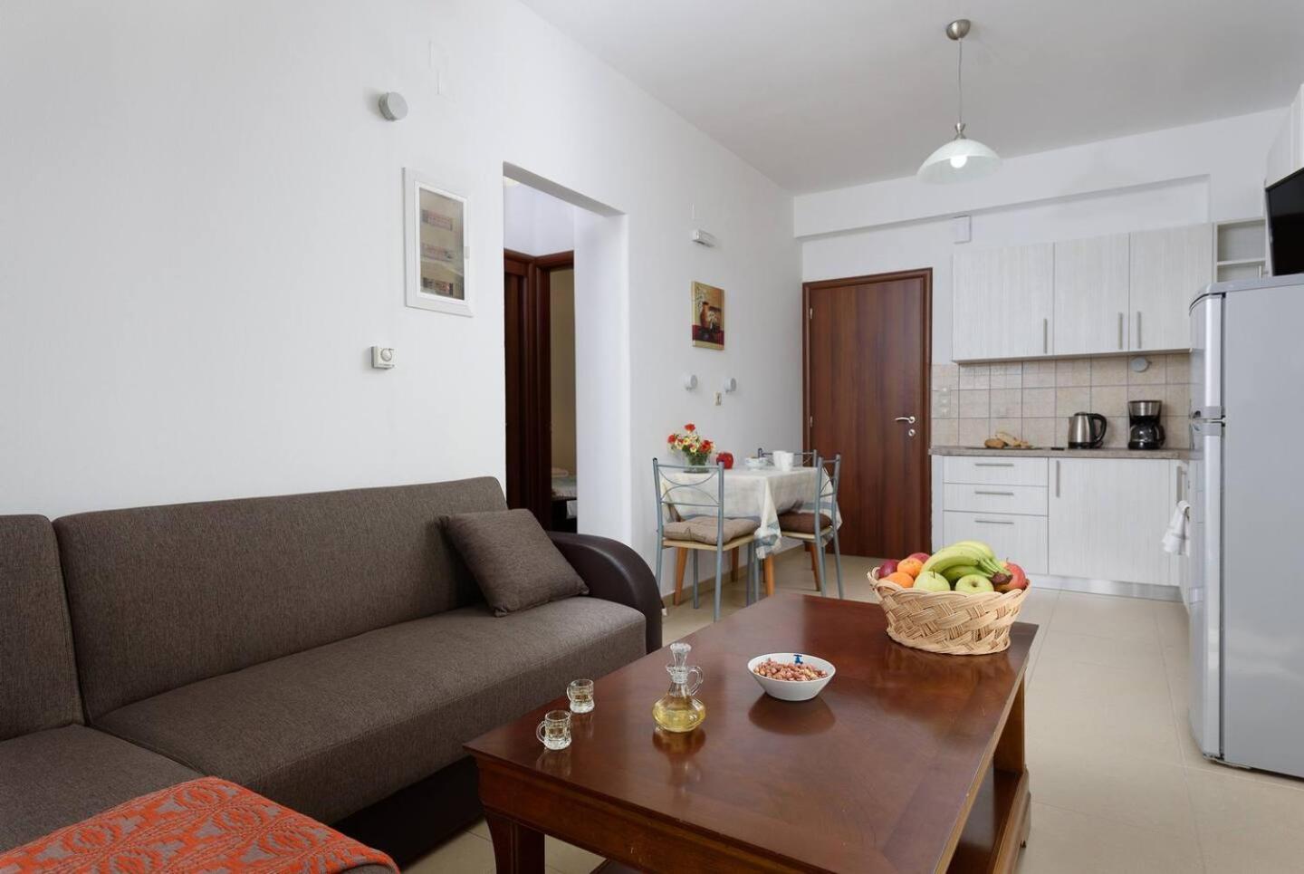 Sofia Apartment, With Sea & Mountain View 卡拉马基 外观 照片