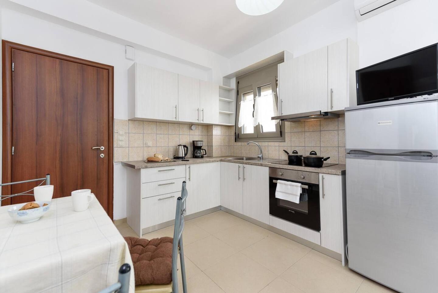 Sofia Apartment, With Sea & Mountain View 卡拉马基 外观 照片